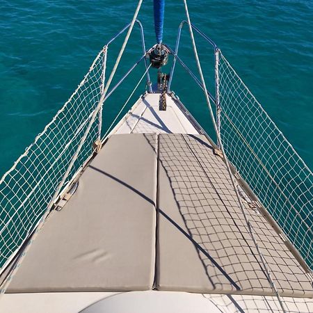 Magnifico Barco En La Graciosa Hotel Калета де Себо Екстериор снимка