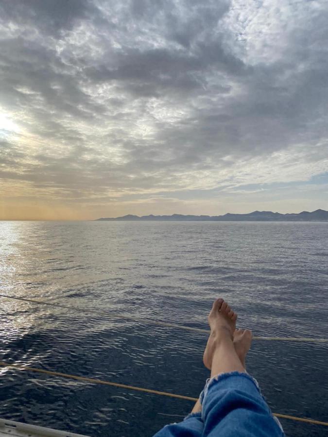 Magnifico Barco En La Graciosa Hotel Калета де Себо Екстериор снимка