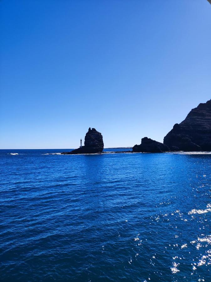 Magnifico Barco En La Graciosa Hotel Калета де Себо Екстериор снимка